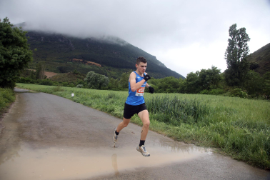 Más de 300 atletas se dieron cita este domingo, 3 de mayo, en alguna de las tres distancias de la prueba (21 km., 12 km., y  5 km) de la XVII Xtrem Higa de Monreal