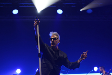 Fotos del concierto de Loquillo en el Navarra Arena