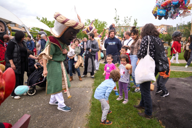 Fotos del 30 aniversario de la comparsa de kilikis de Villava