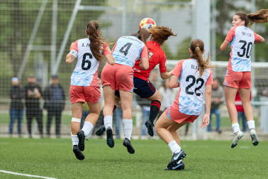 Partido de vuelta playoff de ascenso entre Osasuna Femenino B y Mallorca Internacional.
