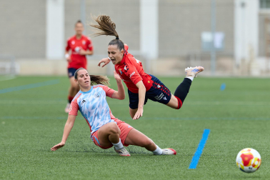Partido de vuelta playoff de ascenso entre Osasuna Femenino B y Mallorca Internacional.