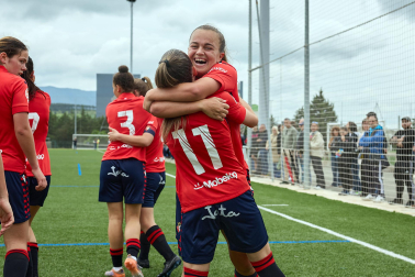 Partido de vuelta playoff de ascenso entre Osasuna Femenino B y Mallorca Internacional.