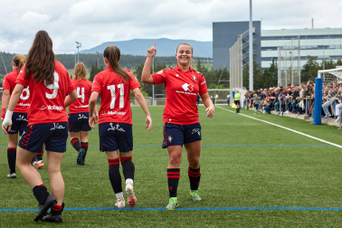Partido de vuelta playoff de ascenso entre Osasuna Femenino B y Mallorca Internacional.