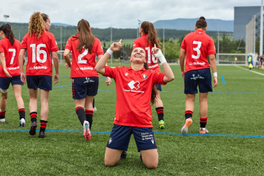 Partido de vuelta playoff de ascenso entre Osasuna Femenino B y Mallorca Internacional.