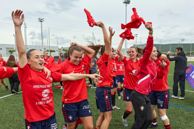 Partido de vuelta playoff de ascenso entre Osasuna Femenino B y Mallorca Internacional.