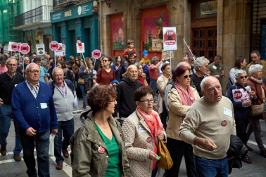 Fotos de la manifestación convocada por la Coordinadora de Plataformas Vecinales contra las plantas de biogás en Navarra