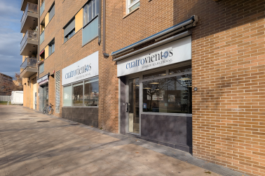 Se vende o alquila local de 168m² en Cuatrovientos