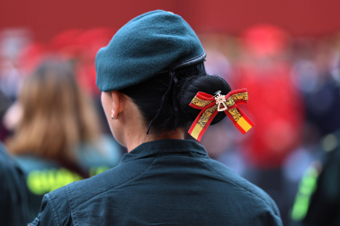 Condecoraciones, homenaje a los retirados y celebración de la fidelidad a la Guardia Civil con motivo del 182 aniversario de la fundación del cuerpo