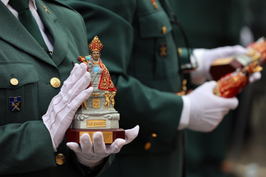 Condecoraciones, homenaje a los retirados y celebración de la fidelidad a la Guardia Civil con motivo del 182 aniversario de la fundación del cuerpo