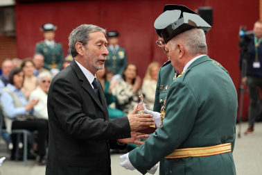 Condecoraciones, homenaje a los retirados y celebración de la fidelidad a la Guardia Civil con motivo del 182 aniversario de la fundación del cuerpo