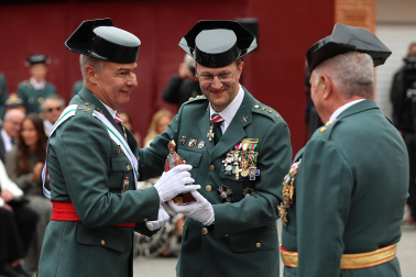 Condecoraciones, homenaje a los retirados y celebración de la fidelidad a la Guardia Civil con motivo del 182 aniversario de la fundación del cuerpo