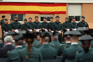 Condecoraciones, homenaje a los retirados y celebración de la fidelidad a la Guardia Civil con motivo del 182 aniversario de la fundación del cuerpo