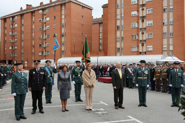Condecoraciones, homenaje a los retirados y celebración de la fidelidad a la Guardia Civil con motivo del 182 aniversario de la fundación del cuerpo