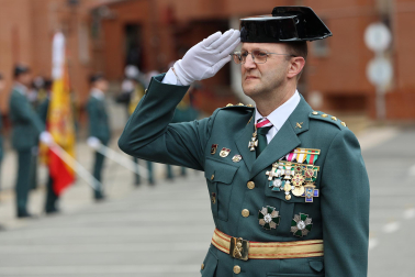 Condecoraciones, homenaje a los retirados y celebración de la fidelidad a la Guardia Civil con motivo del 182 aniversario de la fundación del cuerpo