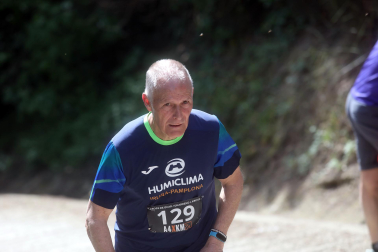 Participantes en el I Cross de Úcar disputado este domingo, 17 de mayo