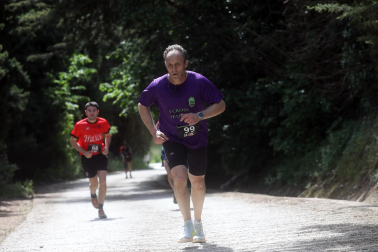 Participantes en el I Cross de Úcar disputado este domingo, 17 de mayo