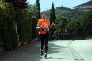Participantes en el I Cross de Úcar disputado este domingo, 17 de mayo
