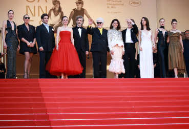Fotos de Amaia Romero en la alfombra roja del Festival de Cannes por la proyección de 'Amarga Navidad'