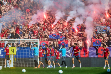 El osasunismo se conjuró este viernes, 22 de mayo, en el estadio de El Sadar para apoyar a los suyos antes del vital encuentro de última jornada contra el Getafe