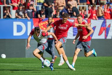 El osasunismo se conjuró este viernes, 22 de mayo, en el estadio de El Sadar para apoyar a los suyos antes del vital encuentro de última jornada contra el Getafe