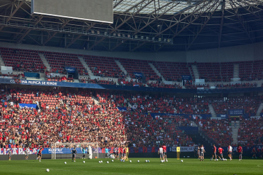 El osasunismo se conjuró este viernes, 22 de mayo, en el estadio de El Sadar para apoyar a los suyos antes del vital encuentro de última jornada contra el Getafe