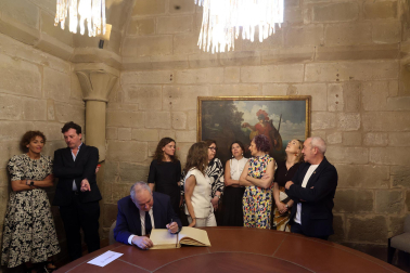Fotos de la reapertura del Parador de Olite tras la reforma