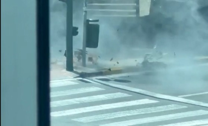 Momento de la detonación de la maleta sospechosa cercana a la Clínica Universidad de Navarra