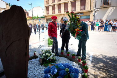 Fotos del homenaje en Sangüesa a Bonifacio Martín y Julián Embid, asesinados por ETA