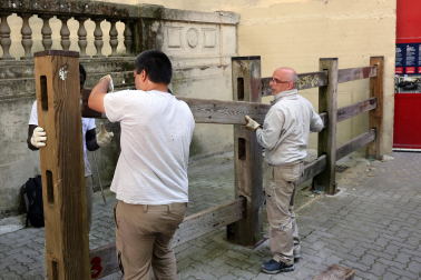 Comienzan los trabajos de colocación del vallado del encierro