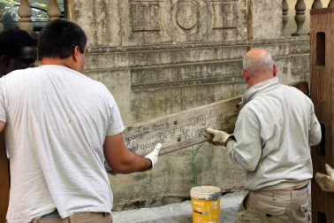 Comienzan los trabajos de colocación del vallado del encierro