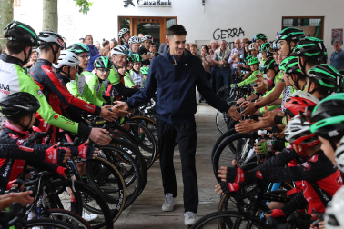 Uharte Arakil se lanzó a la calle este martes 2 de junio, para homenajear al ciclista Igor Arrieta tras el brillante Giro de Italia 2026 que protagonizó el corredor, con victoria de etapa incluida