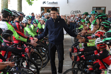 Uharte Arakil se lanzó a la calle este martes 2 de junio, para homenajear al ciclista Igor Arrieta tras el brillante Giro de Italia 2026 que protagonizó el corredor, con victoria de etapa incluida