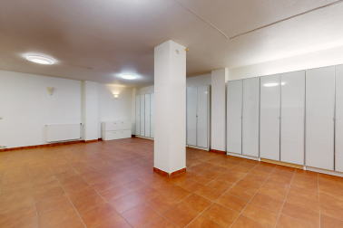 Precioso chalet con piscina propia en Alzuza