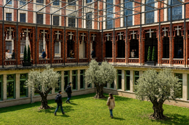 Recreaciones con inteligencia artificial de los alumnos de arquitectura