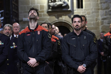 Funeral en la Catedral de Pamplona por los policías forales fallecidos en Elgoibar
