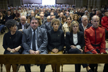 Funeral en la Catedral de Pamplona por los policías forales fallecidos en Elgoibar