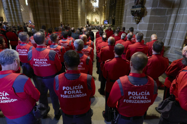 Funeral en la Catedral de Pamplona por los policías forales fallecidos en Elgoibar