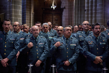 Funeral en la Catedral de Pamplona por los policías forales fallecidos en Elgoibar