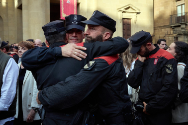 Funeral en la Catedral de Pamplona por los policías forales fallecidos en Elgoibar