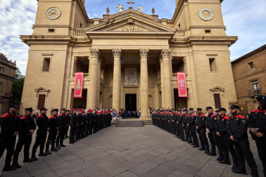 Funeral en la Catedral de Pamplona por los policías forales fallecidos en Elgoibar