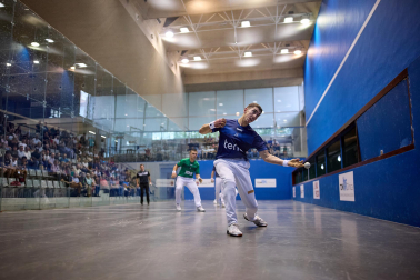Festival organizado por Esku Pilota en el trinquete de Mendillorri