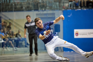 Festival organizado por Esku Pilota en el trinquete de Mendillorri