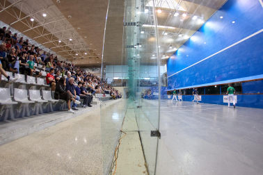 Festival organizado por Esku Pilota en el trinquete de Mendillorri