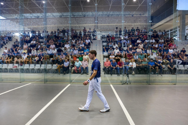 Festival organizado por Esku Pilota en el trinquete de Mendillorri