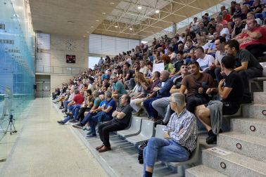 Festival organizado por Esku Pilota en el trinquete de Mendillorri