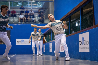 Festival organizado por Esku Pilota en el trinquete de Mendillorri