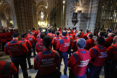 Funeral en la Catedral de Pamplona por los policías forales fallecidos en Elgoibar