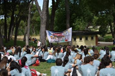 Alrededor de 350 navarros se movilizaron a Madrid el pasado viernes 5 de junio con la DELEJU (Delegación de Juventud Navarra) para recibir al Papa.