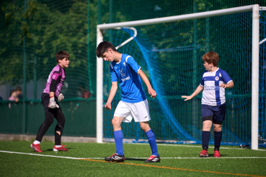 Foto de las finales del Torneo Santi Macaya de fútbol celebrado en el colegio Luis Amigó.