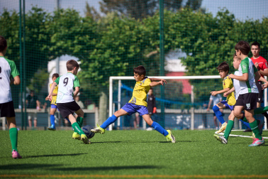 Foto de las finales del Torneo Santi Macaya de fútbol celebrado en el colegio Luis Amigó.